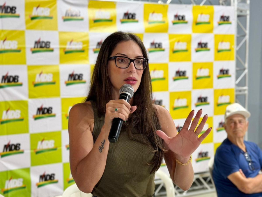 Janaína aponta diálogo entre MDB, Podemos e Jayme Campos